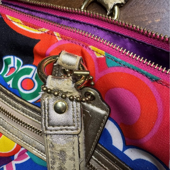 VTG Coach Poppy Vibrant MultiColored Graffiti Graphic Shoulder Bag - Picture 10 of 16